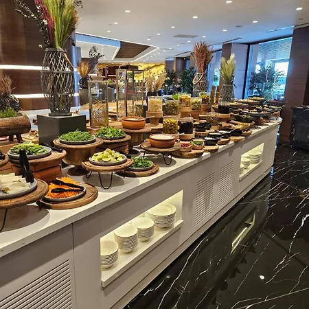 Grand Sapphire Casino 1 Bdr Be Apartamento