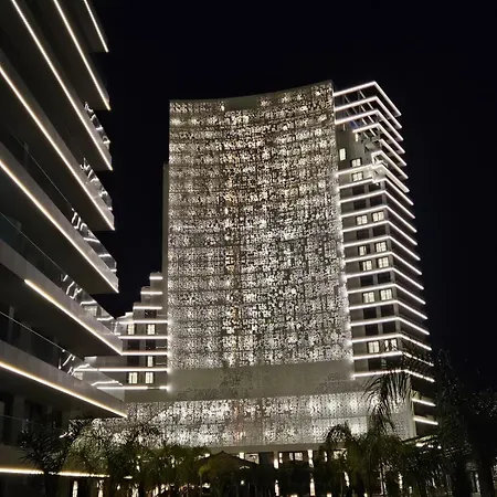 Grand Sapphire Casino Be 公寓