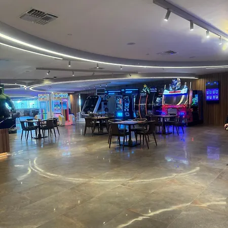 Grand Sapphire Casino Be 公寓