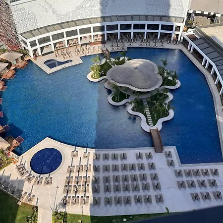 Grand Sapphire Casino 1 Bdr 002 Long * Iskele District (Northern Cyprus)