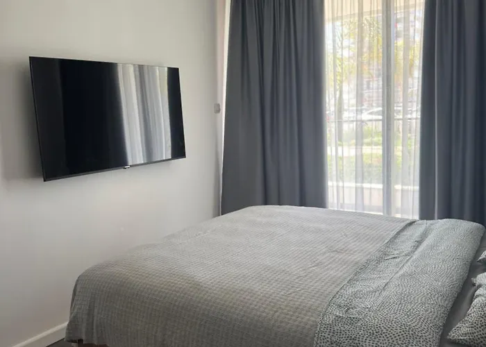 Grand Sapphire Casino 1 Bdr Be *